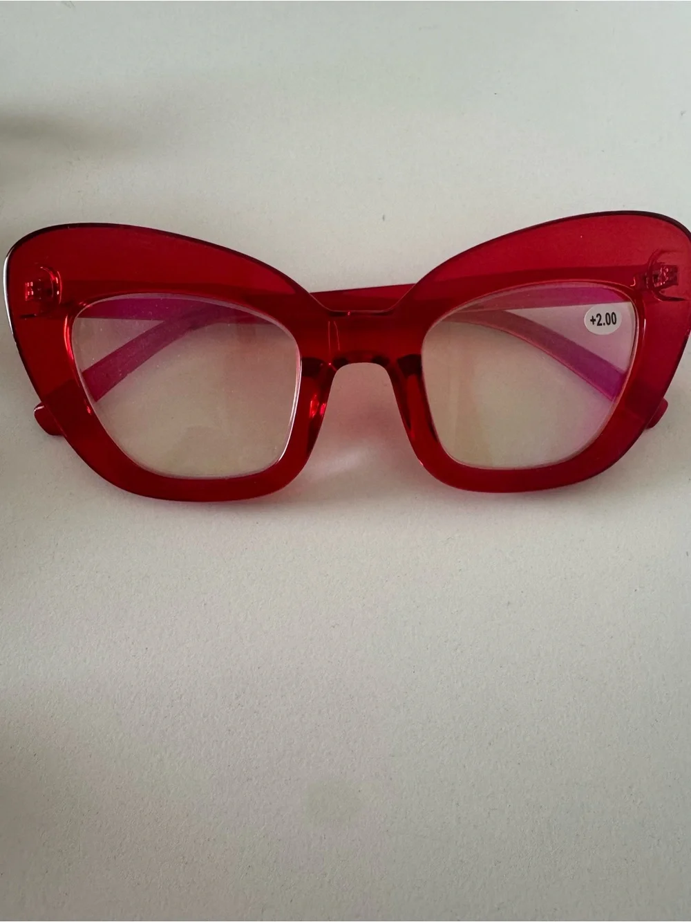 Amazon Women's Assorted Fashion Reading Glasses 2.00 5 pack and 1 sunglass